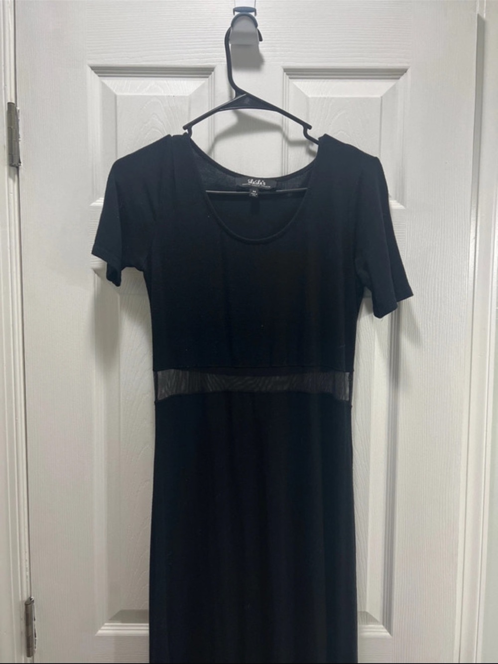 Lulu's Black Short-Sleeve Maxi Dress with Sheer Waist Panel